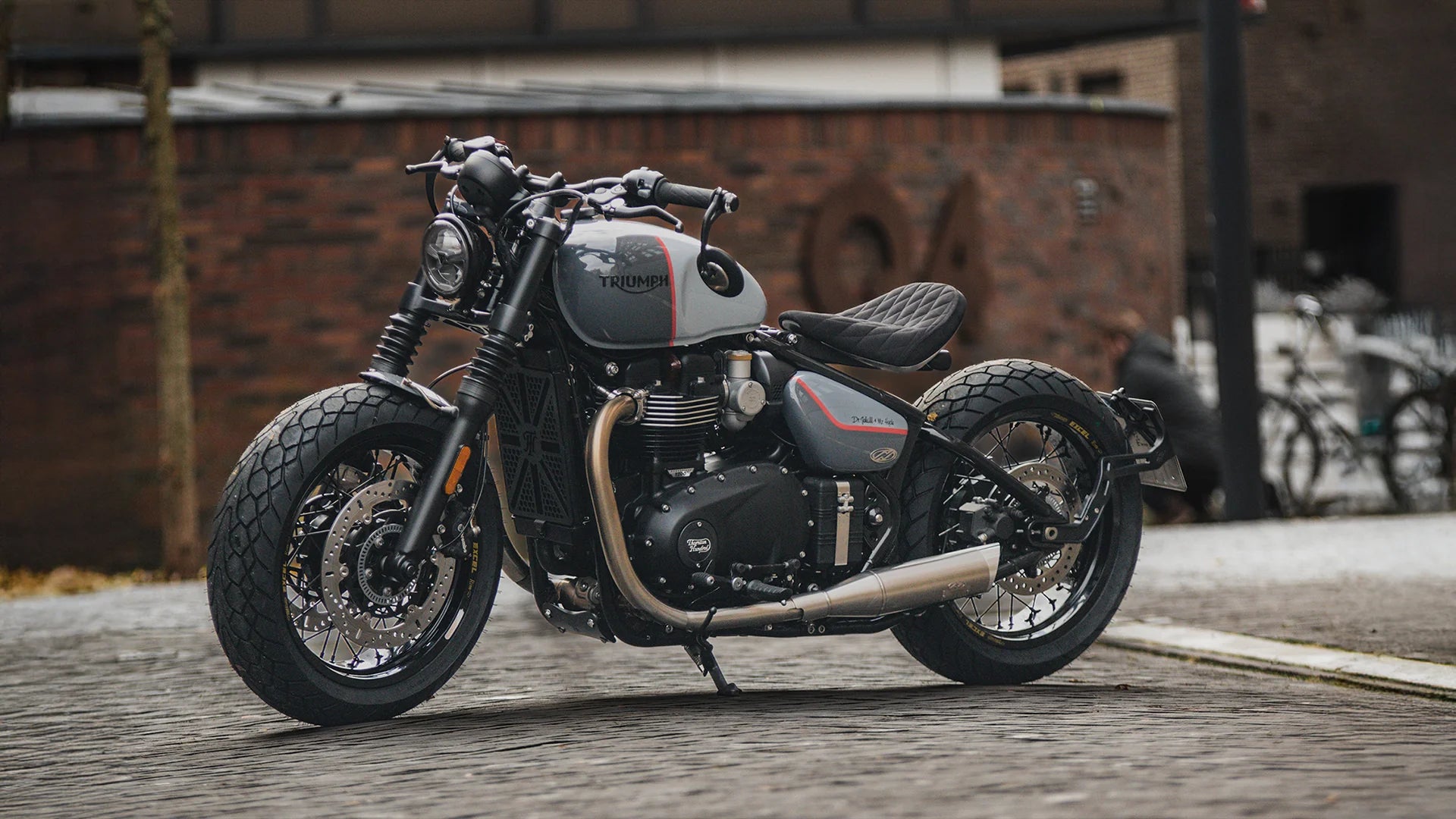 Dr. Jekill & Mr. Hyde® Exhaust for Triumph Bonneville Bobber & Speedmaster (2017–2024)