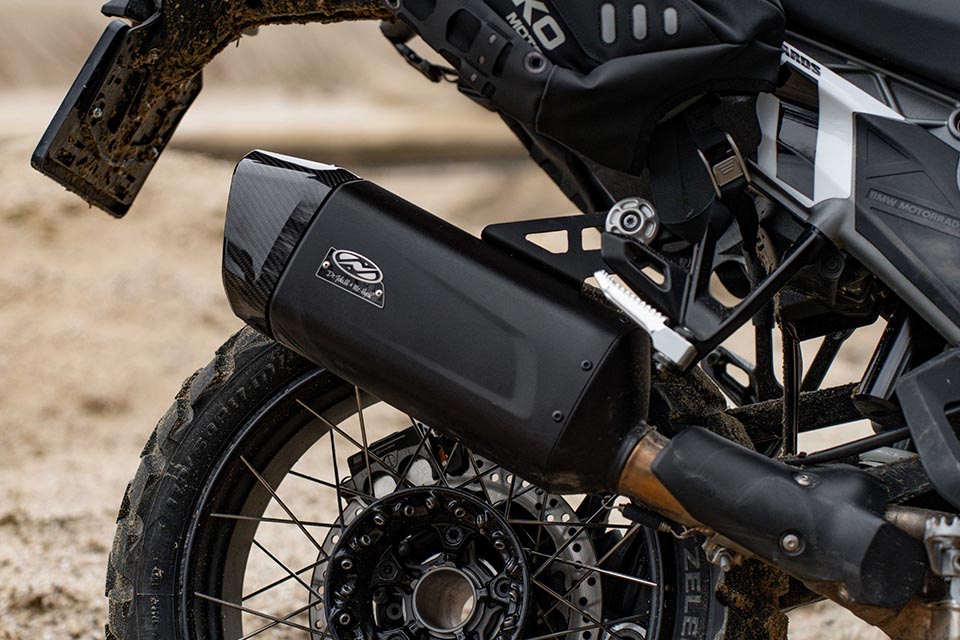 R1300 GS Nomad S Exhaust, Pearl Grey - Image 4