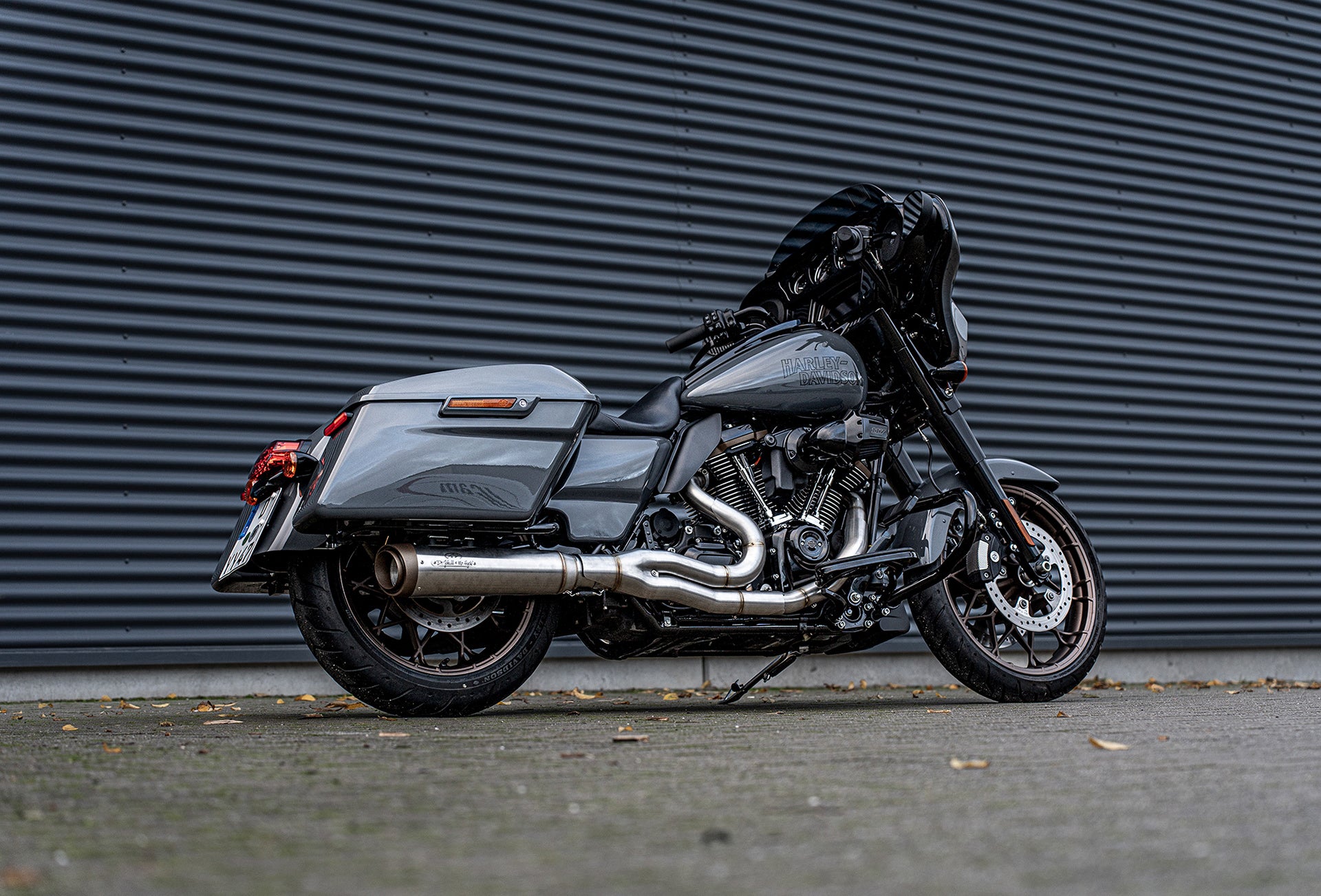 Dr. Jekill & Mr. Hyde® 2-1 Full Exhaust System for Harley-Davidson Touring Models (2017+)