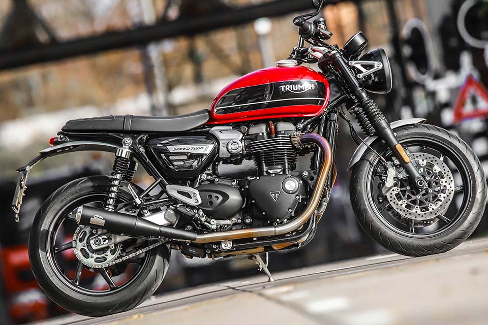 Configure your Triumph Speed twin