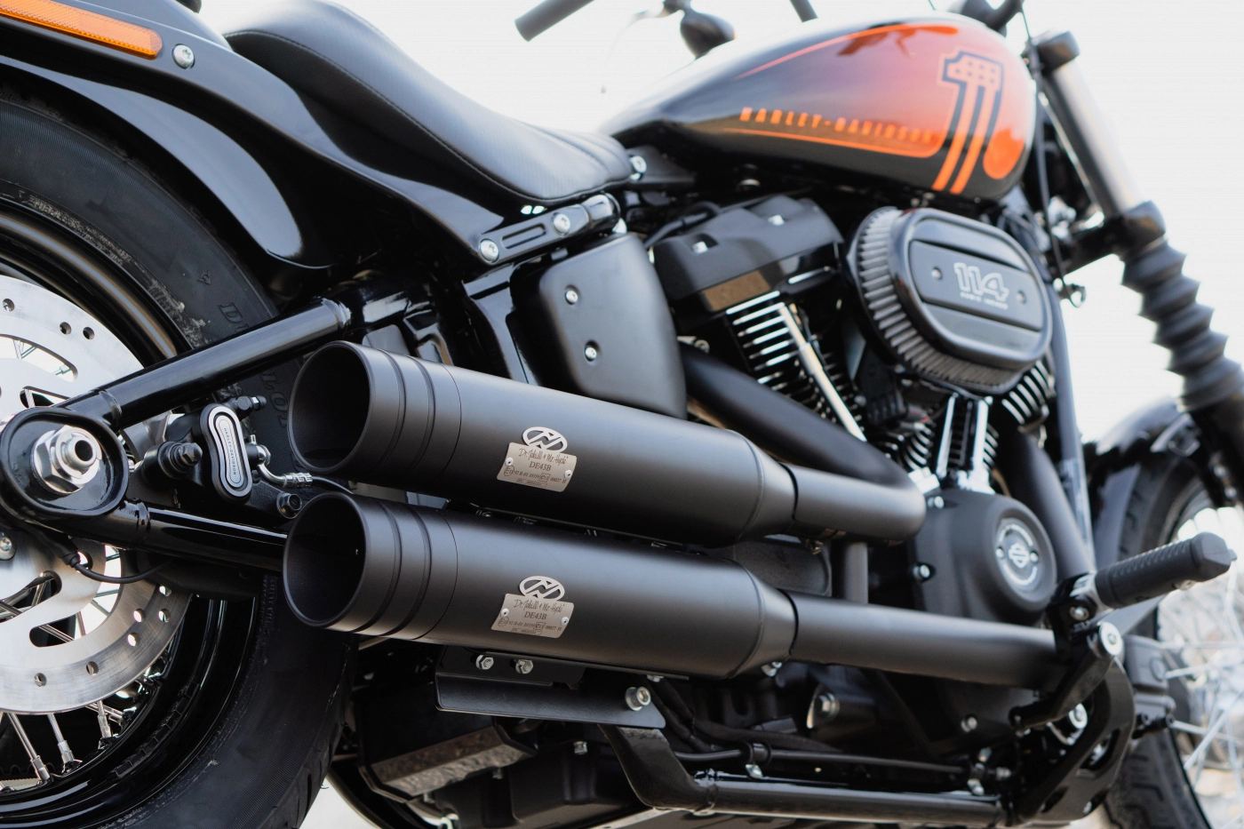 Dr. Jekill & Mr. Hyde ®The Exhaust for H-D Cruiser Models