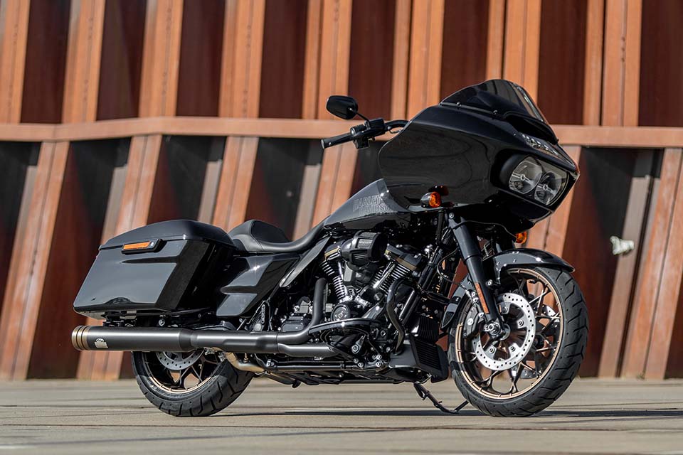 Configure Your Exhaust for H-D Road Glide